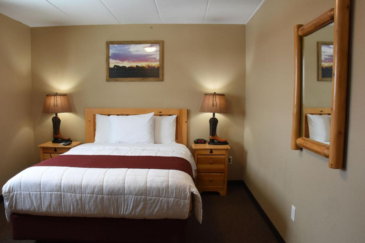 Woodside Dells Hotel & Suites Wisconsin Dells Exteriör bild