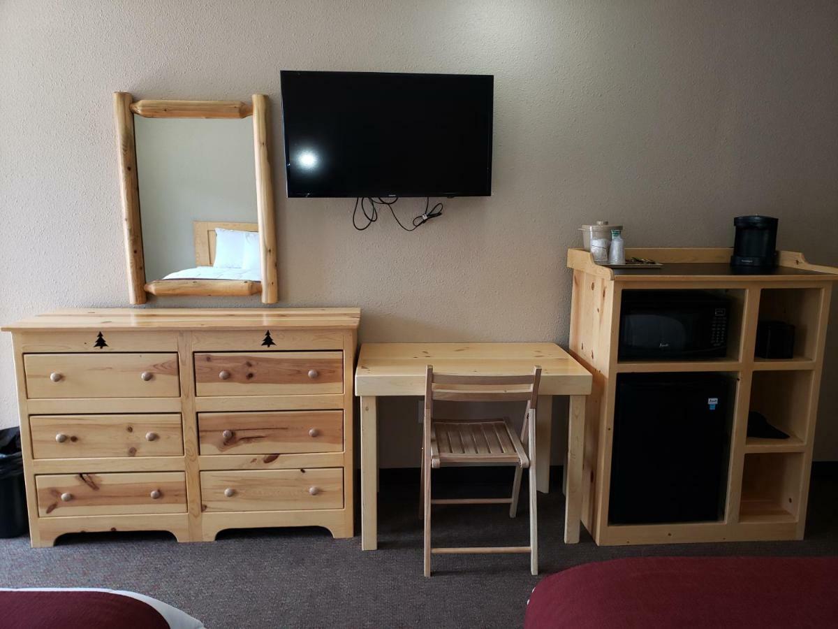 Woodside Dells Hotel & Suites Wisconsin Dells Exteriör bild